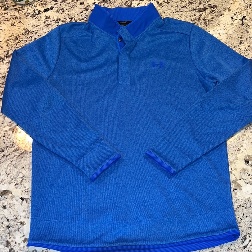 Under armor, golf quarter zip pull over in a size large